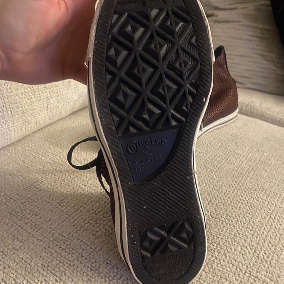 Chuck Taylor Converse - Picture 7 of 8